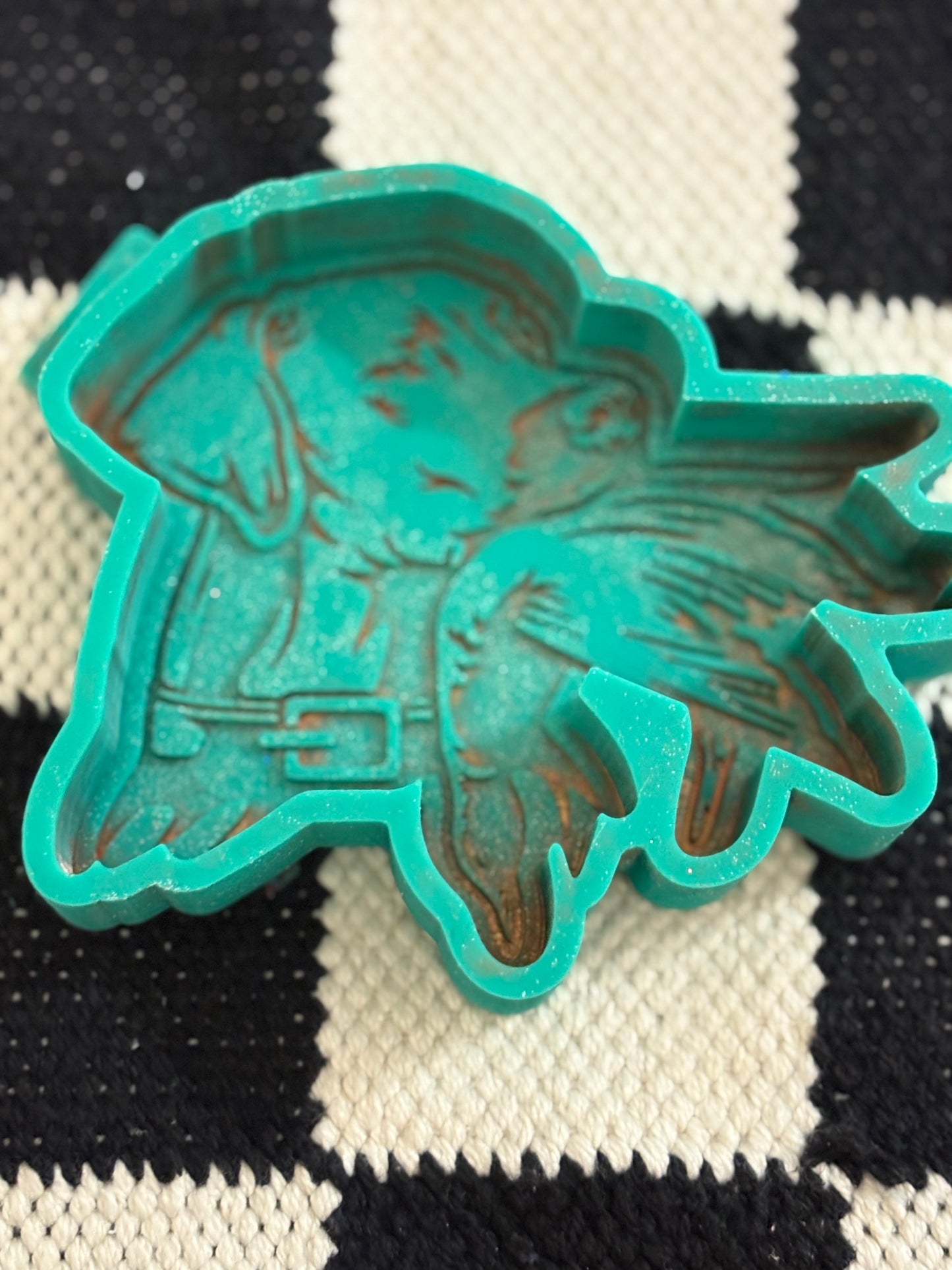 Dog with Duck Mold
